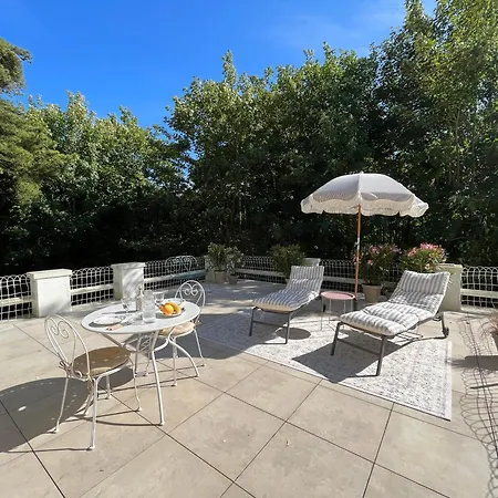 Suite Avec Grande Terrasse Et Parc - Gite Classe 4 Etoiles Etretat Exterior photo