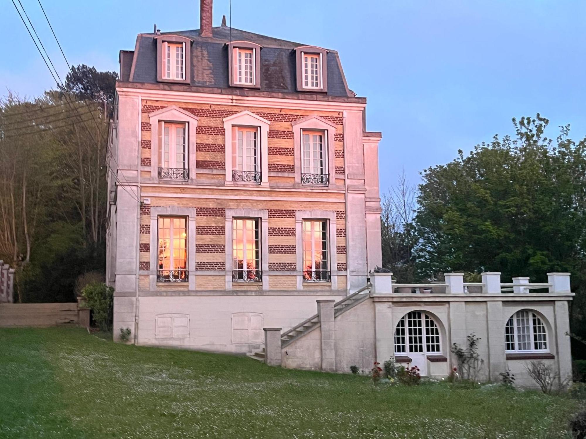 Apartment Avec Grande Terrasse Et Parc - Classe 4 Etoiles