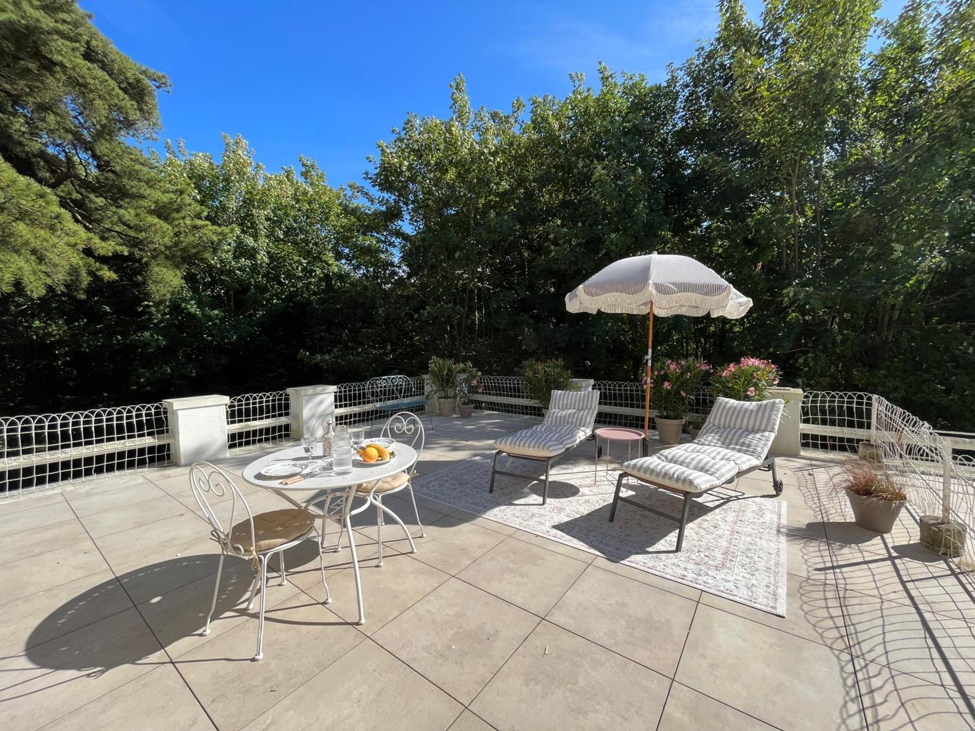 Avec Grande Terrasse Et Parc - Classe 4 Etoiles Etretat