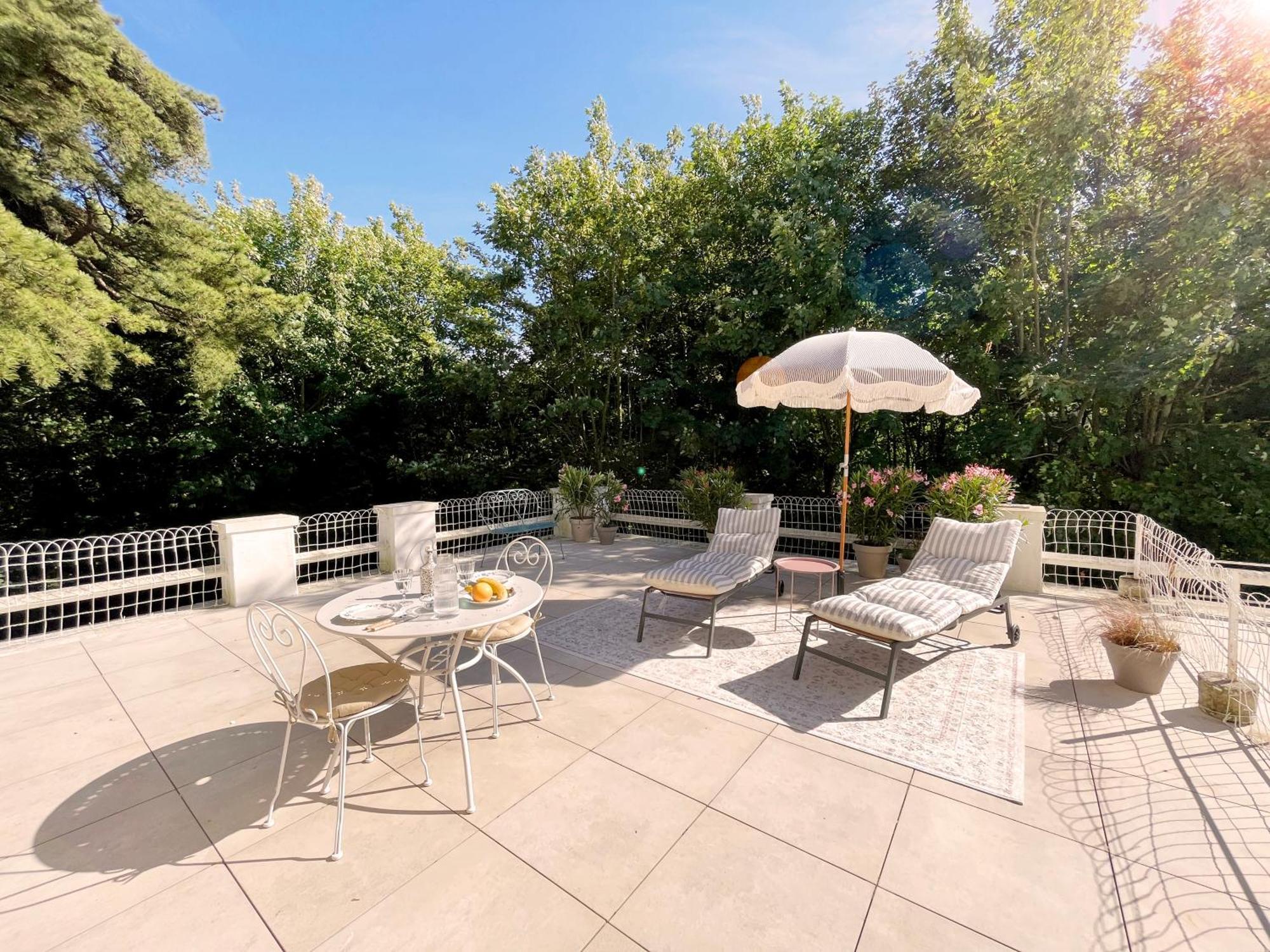 Apartment Avec Grande Terrasse Et Parc - Classe 4 Etoiles Etretat